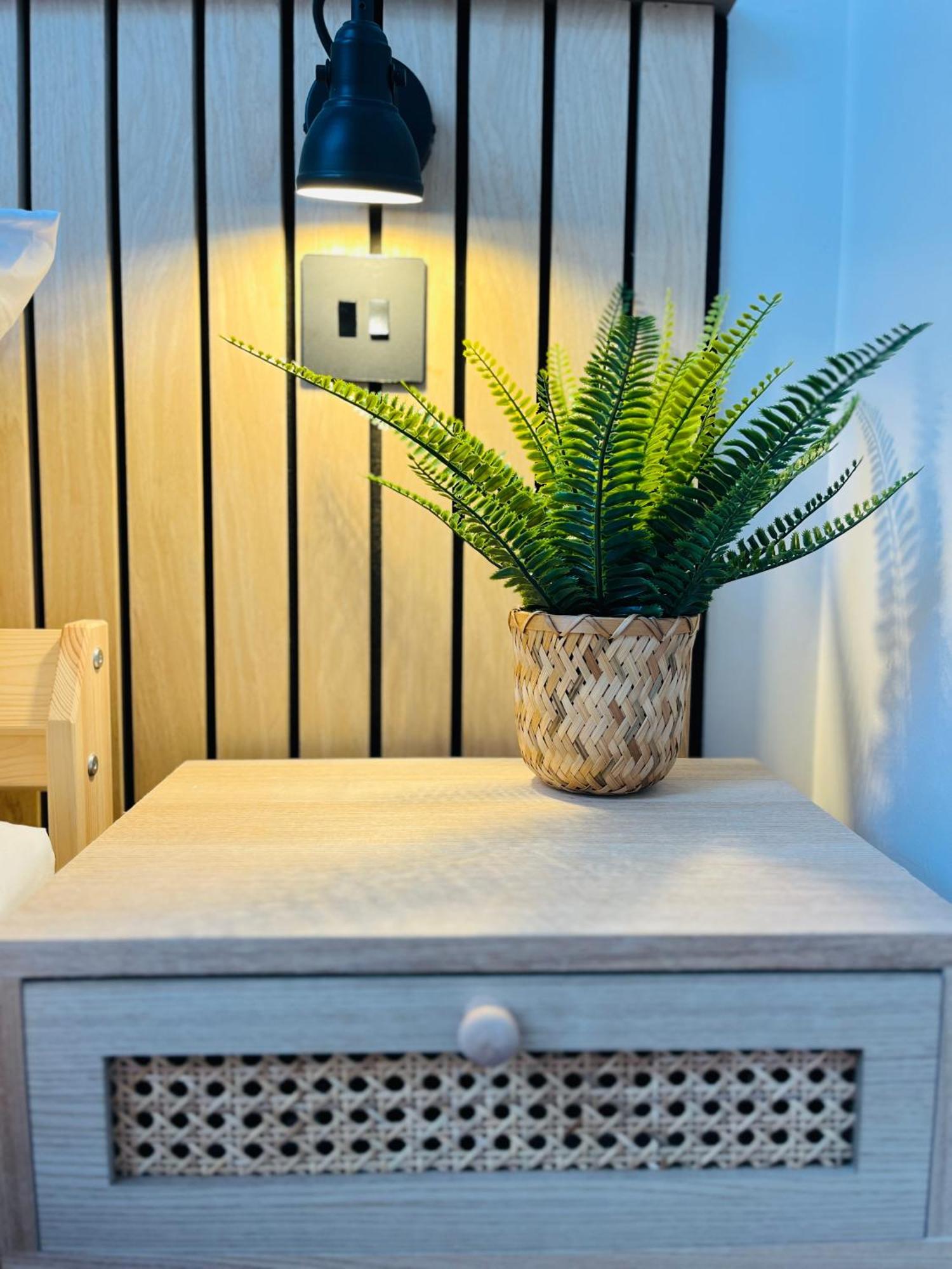 The Nook Londons Swanky With Free Parking