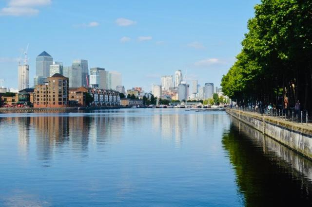 The Nook Londons Swanky With Free Parking Проживание в семье *