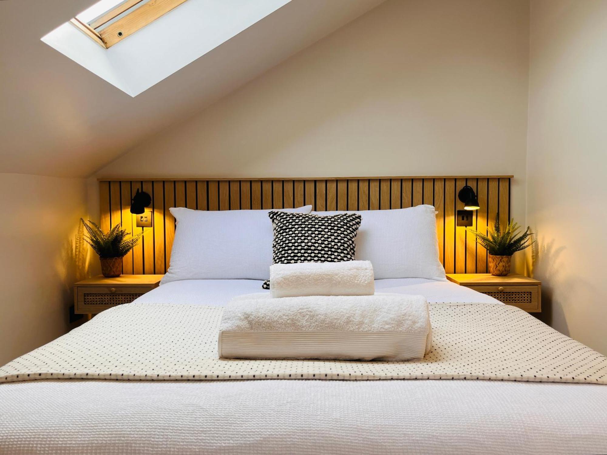 Homestay The Nook Londons Swanky With Free Parking